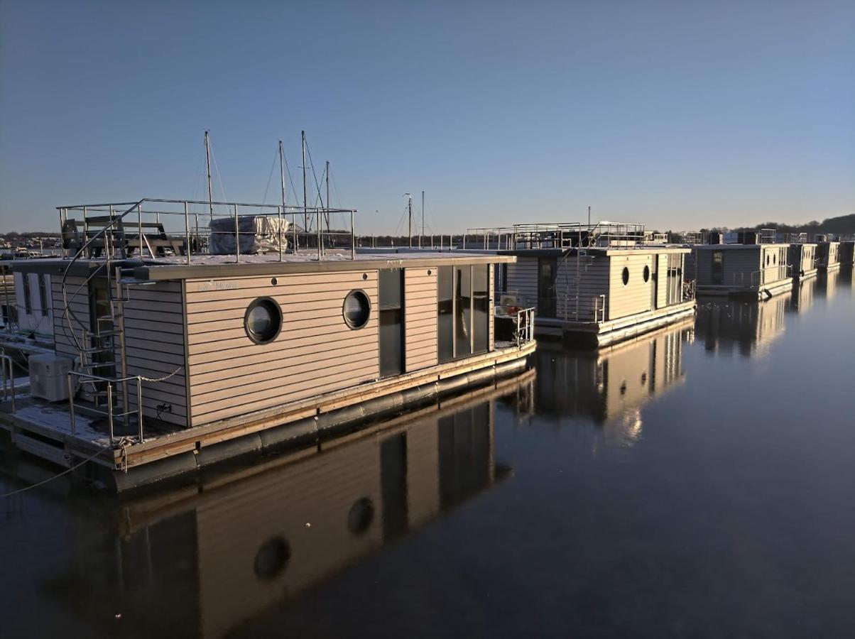 Ostsee Hausboot Schleswig Ostseeblick 1 מראה חיצוני תמונה