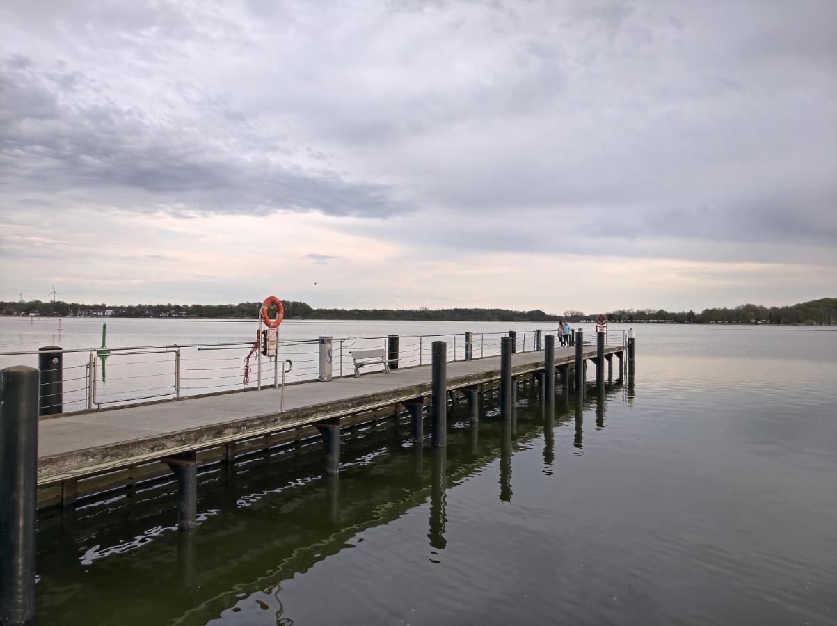 Ostsee Hausboot Schleswig Ostseeblick 1 מראה חיצוני תמונה