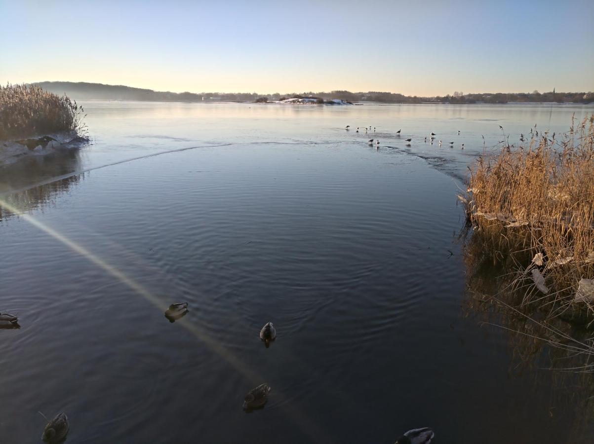 Ostsee Hausboot Schleswig Ostseeblick 1 מראה חיצוני תמונה